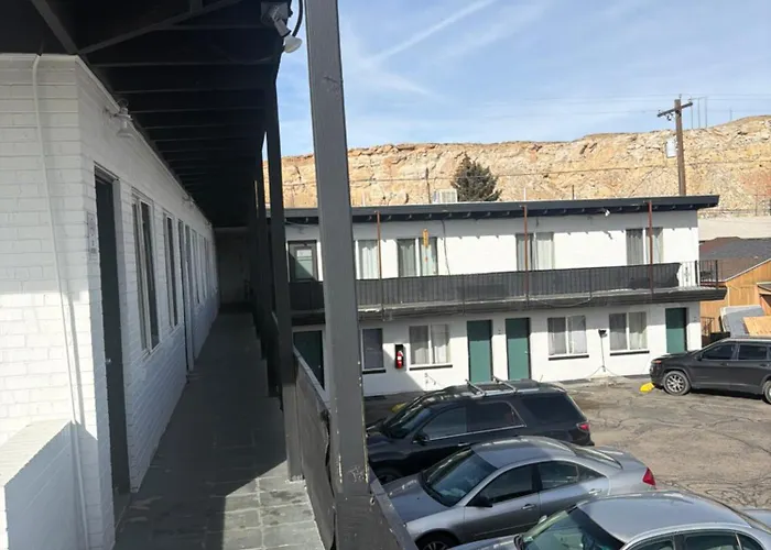Mint Motel *